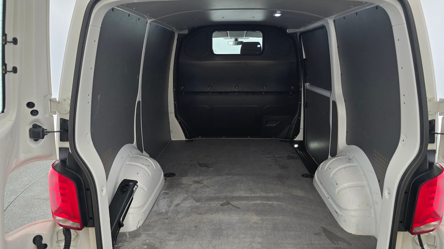 VW Transporter Kastenwagen TDI | Bild 19 von 22