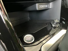 VW T-Roc R-Line TDI DSG in Lapiz Blue Metallic Dach Black Uni