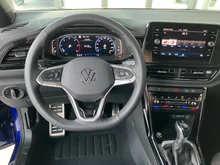 VW T-Roc R-Line TDI DSG in Lapiz Blue Metallic Dach Black Uni