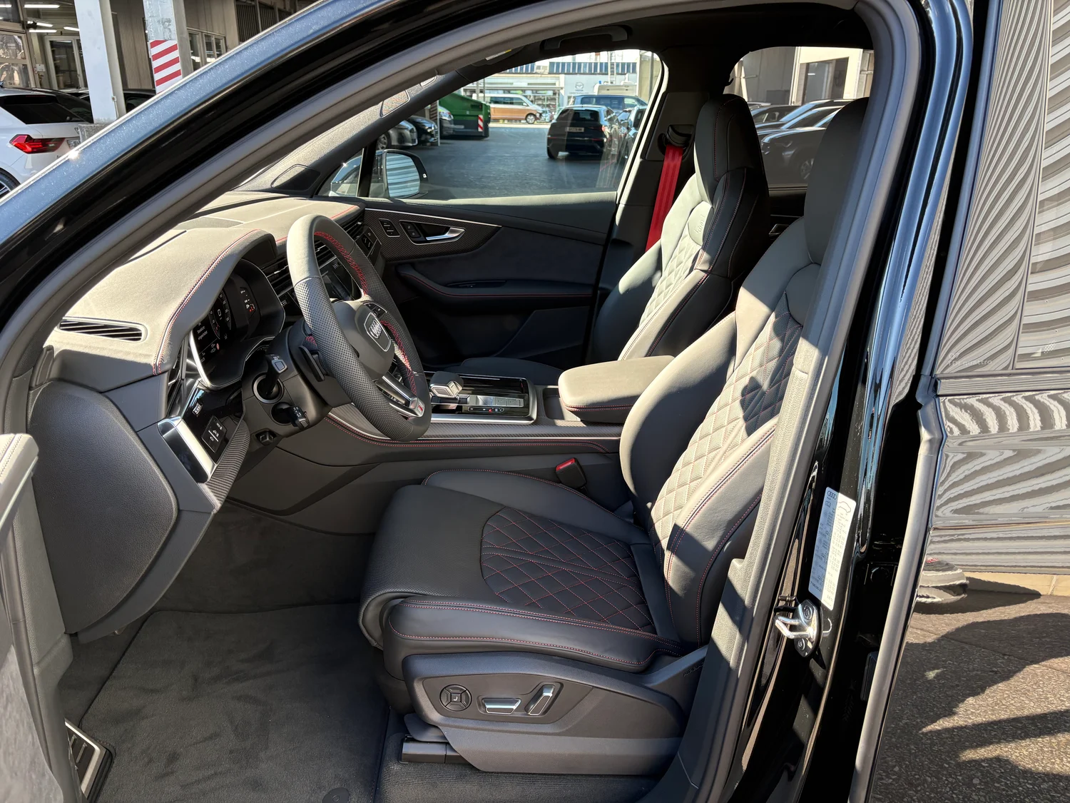 Bild eines Audi Q7 50 TDI quattro S line
