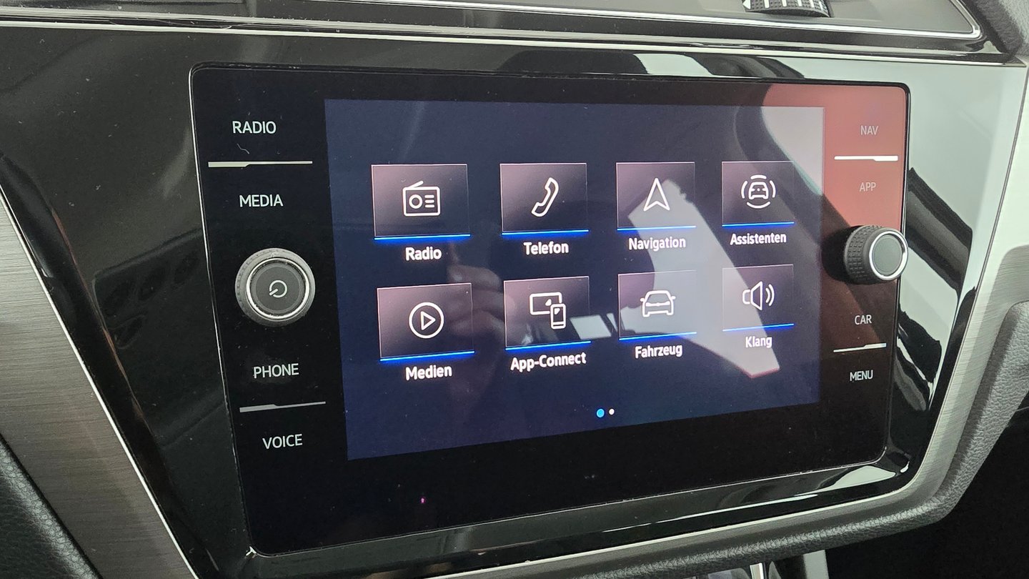 VW Touran TDI SCR DSG 5-Sitzer | Bild 17 von 25