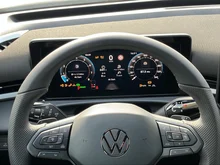 VW T-Roc R-Line eTSI DSG in Pure White Dach Black Uni