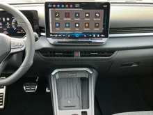 VW T-Roc R-Line eTSI DSG in Pure White Dach Black Uni