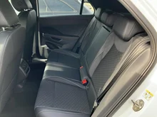 VW T-Roc R-Line eTSI DSG in Pure White Dach Black Uni