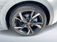 Škoda Octavia Combi Sportline TDI DSG in Stahl-Grau