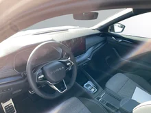 Škoda Octavia Combi Sportline TDI DSG in Stahl-Grau