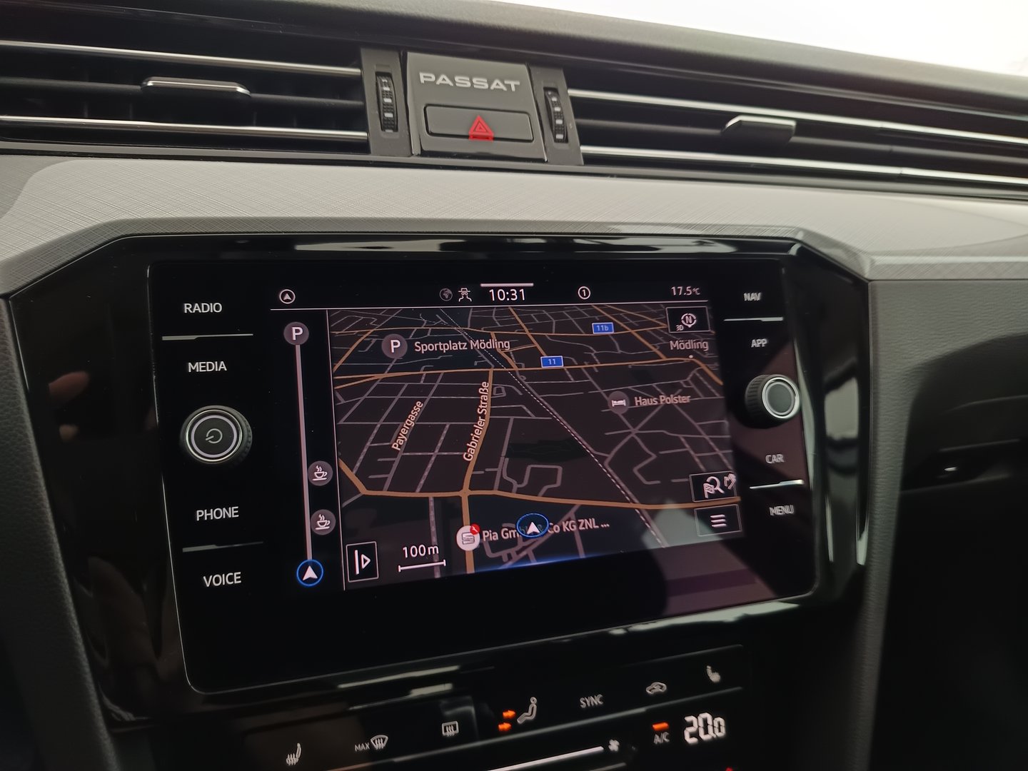 VW Passat Variant Business TDI DSG | Bild 24 von 34