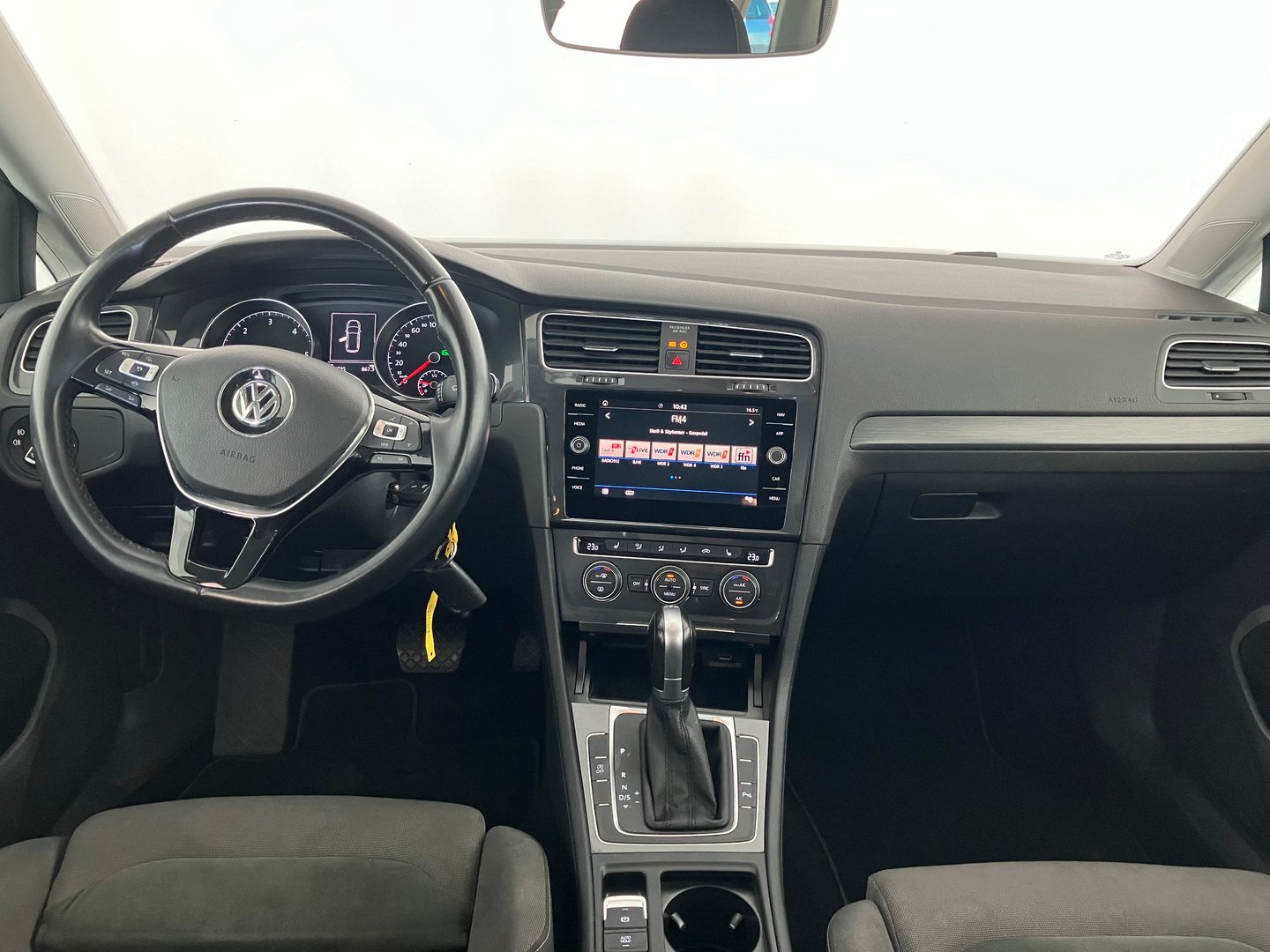 VW Golf Variant Trendline TDI | Bild 5 von 18