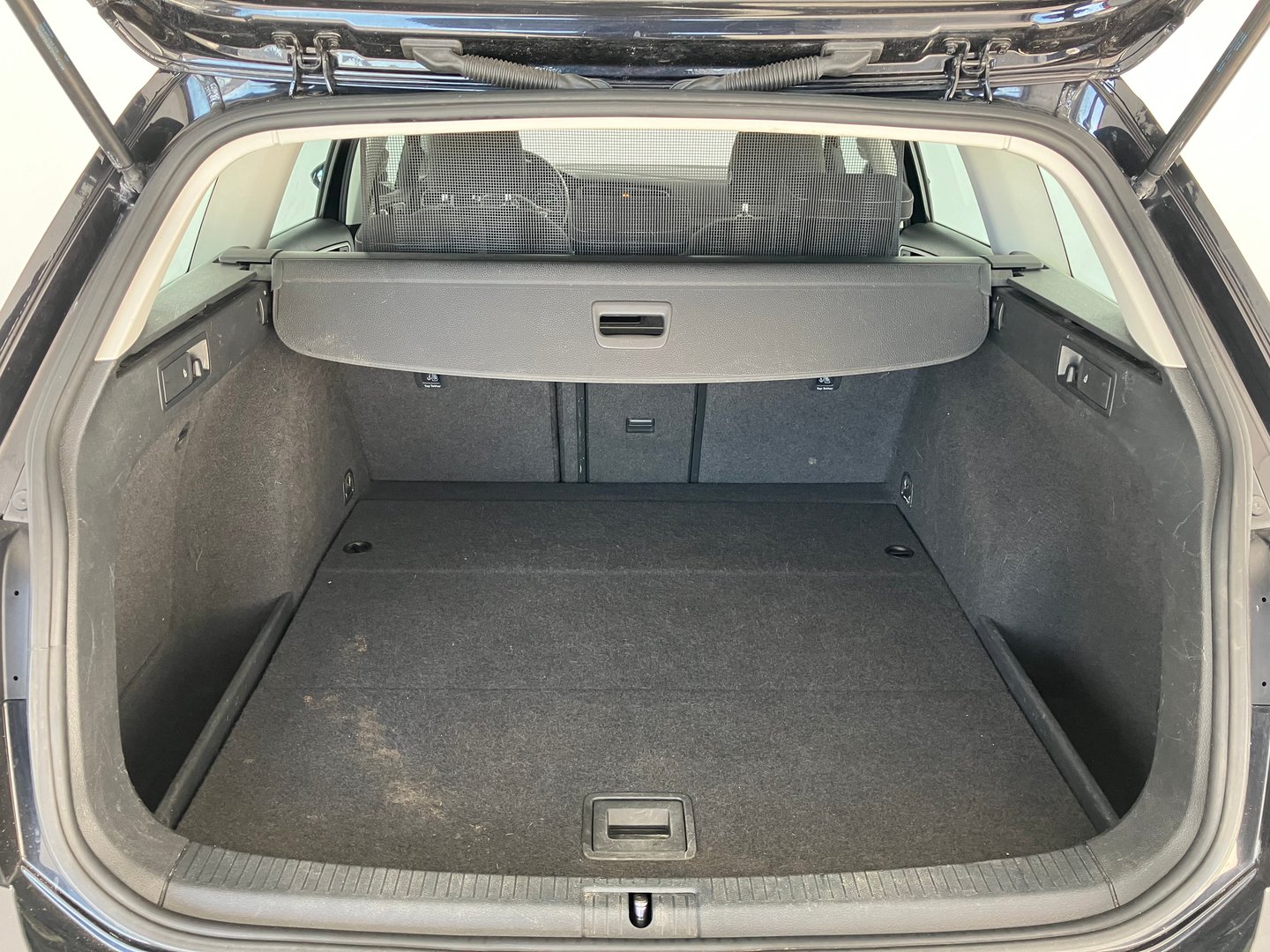 VW Golf Variant Trendline TDI | Bild 16 von 18