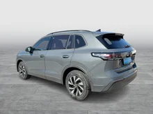 VW Tiguan Friends eTSI DSG in Delfingrau Metallic