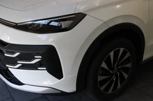 VW T-Roc Life eTSI DSG in Pure White Dach Black Uni