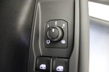 VW T-Roc Life eTSI DSG in Pure White Dach Black Uni