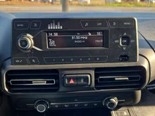 Citroën Berlingo Live Van M in Dunkelgrau Met
