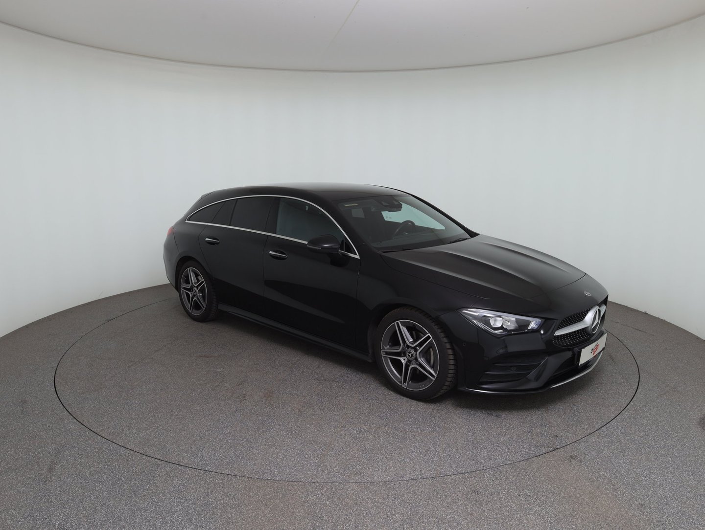 Mercedes CLA 180 d Shooting Brake | Bild 3 von 35