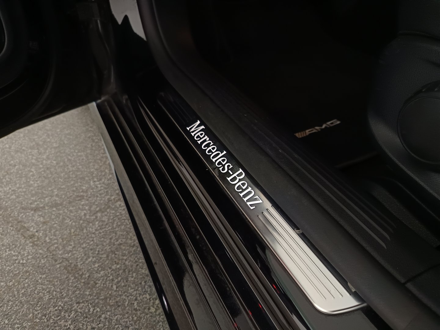 Mercedes CLA 180 d Shooting Brake | Bild 33 von 35