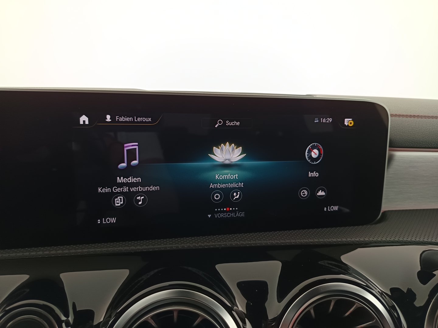Mercedes CLA 180 d Shooting Brake | Bild 19 von 35