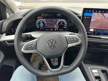 VW Golf Rabbit mHEV DSG in Grenadillschwarz Metallic