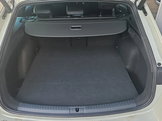 Bild eines Leon SP Kombi e-HYBRID 150/204