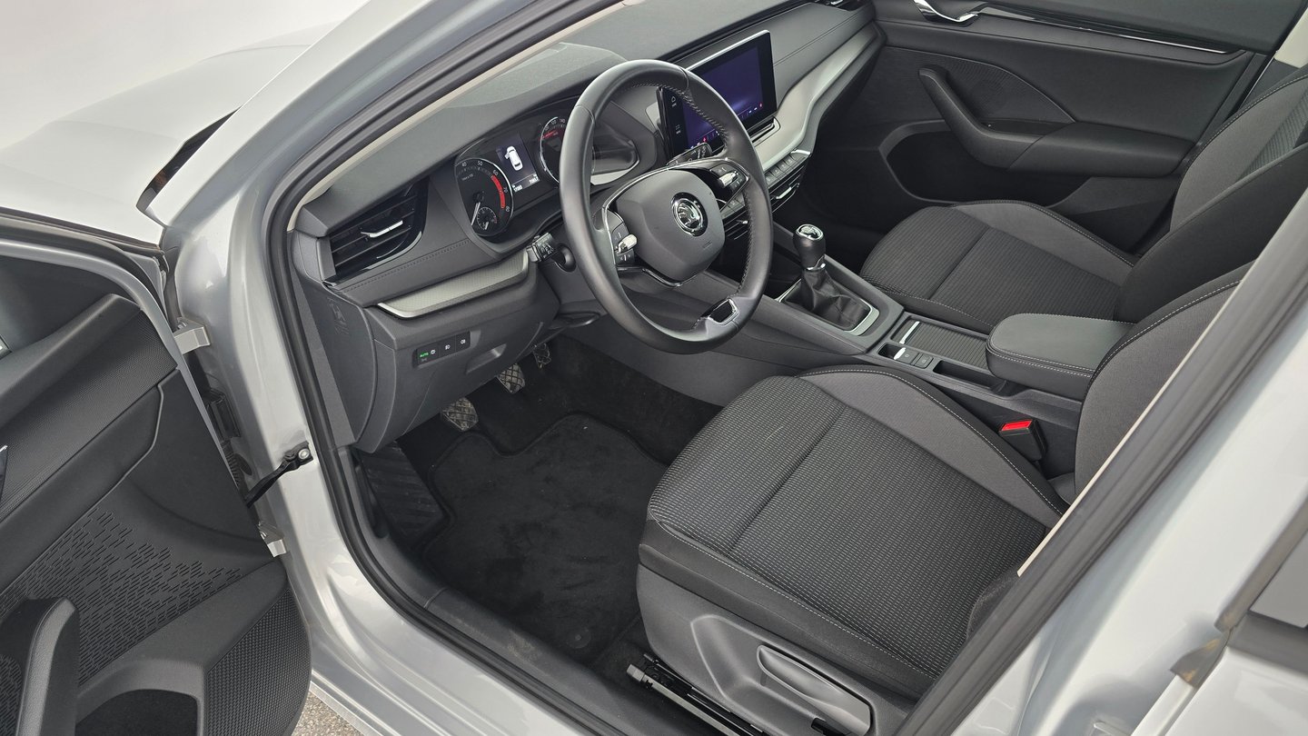 Škoda Octavia Combi Ambition TSI | Bild 12 von 23