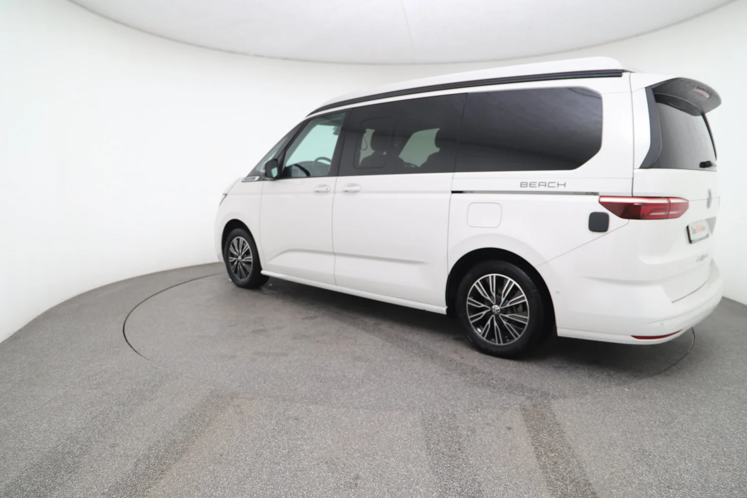 Bild eines VW California Beach eHybrid 180 kW 4M