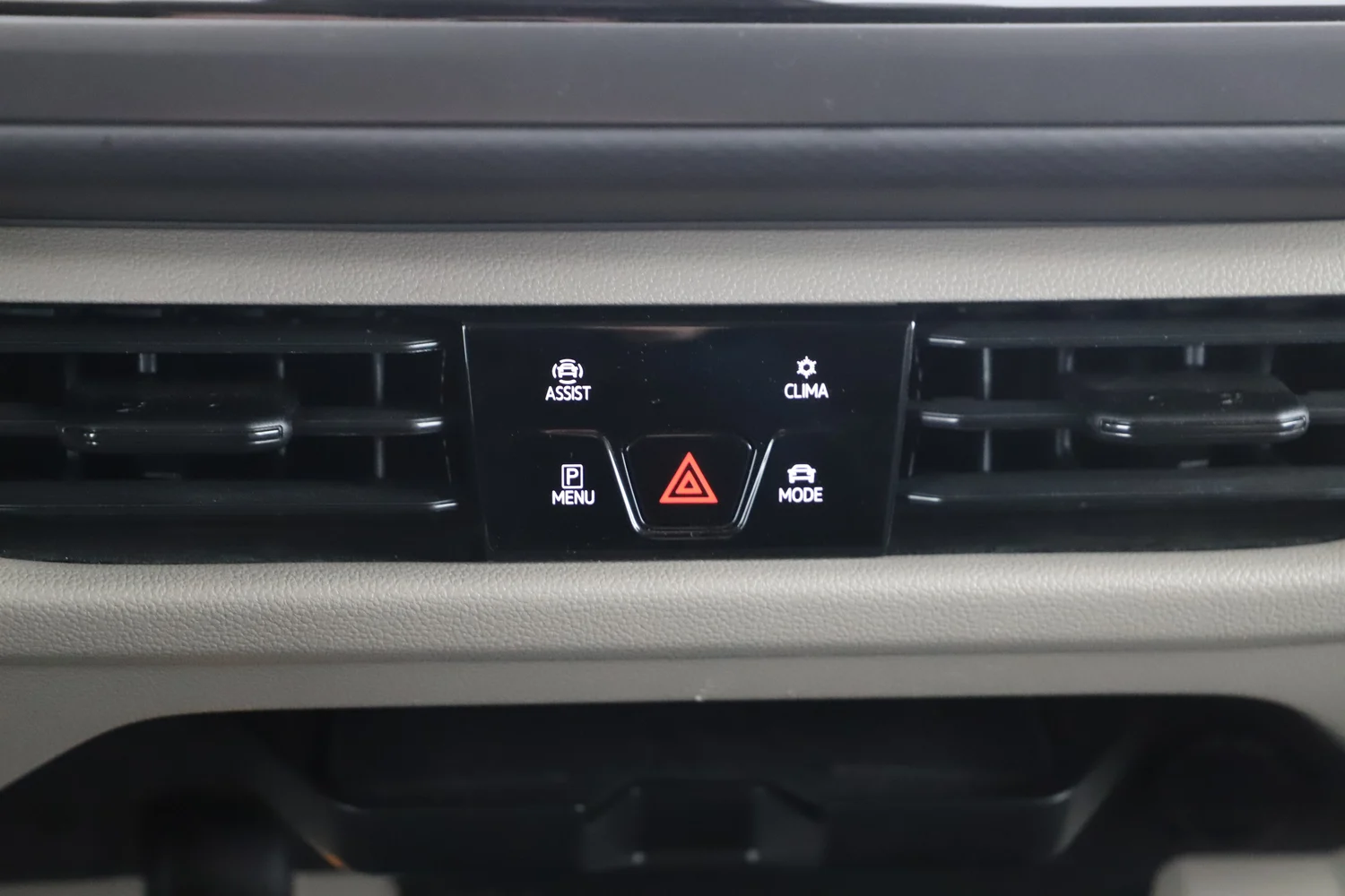 Bild eines VW California Beach eHybrid 180 kW 4M