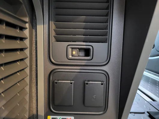 Bild eines VW California Beach eHybrid 180 kW 4M