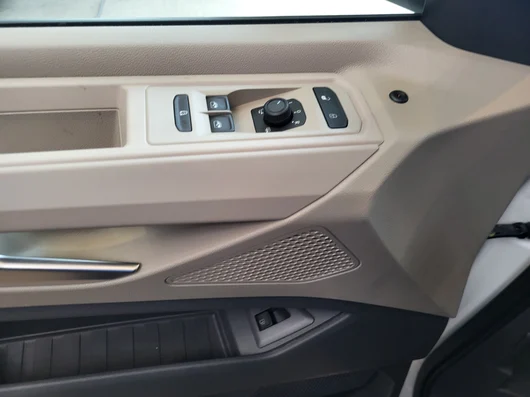 Bild eines VW California Beach eHybrid 180 kW 4M