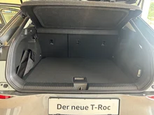 VW T-Roc 4Me eTSI DSG in Wolf Grey