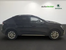 VW Taigo Life TSI in Deep Black Perleffekt