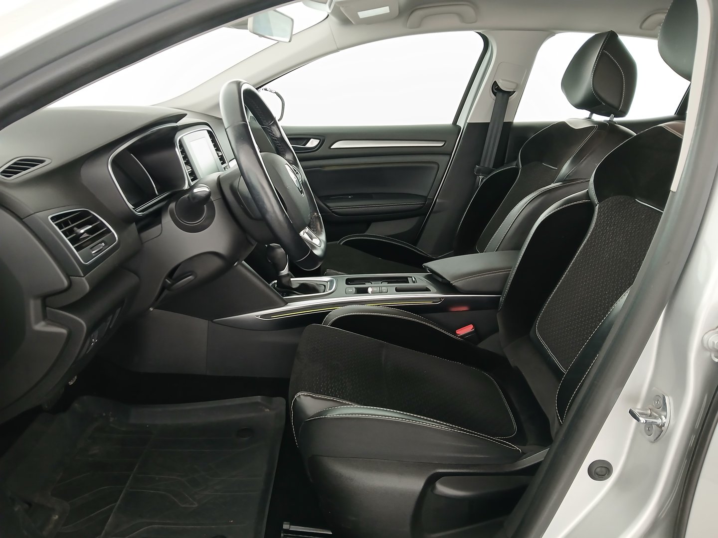 Renault Mégane Intens Energy TCe 130 EDC | Bild 13 von 27