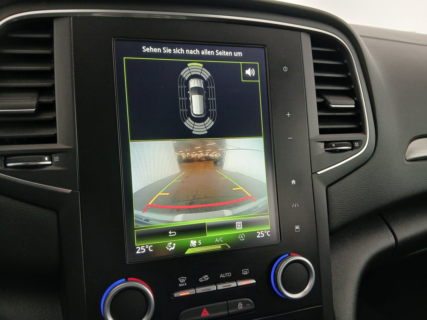 Renault Mégane Intens Energy TCe 130 EDC | Bild 21 von 27