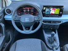 SEAT Arona Reference Edition 1.0 TSI in Candy-Weiß