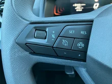 SEAT Arona Reference Edition 1.0 TSI in Candy-Weiß