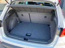 SEAT Arona Reference Edition 1.0 TSI in Candy-Weiß