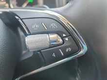 Škoda Karoq 4x4 Style SC TDI DSG in Moon-Weiß Metallic