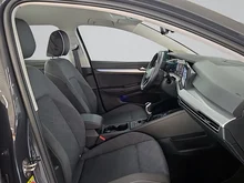 VW Golf Variant Life TSI in Uranograu
