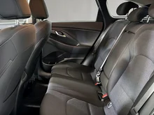 Hyundai i30 cw Feel Good in mittelgrau - metallic