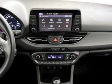 Hyundai i30 cw Feel Good in mittelgrau - metallic