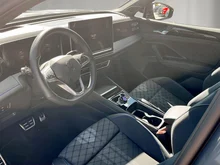 VW Tiguan Sport eHybrid DSG 150 kW in Delfingrau Metallic