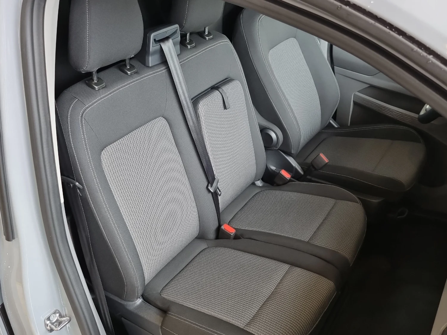 Bild eines e-Transporter Kastenwagen 160 kW