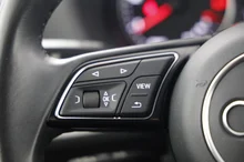 Audi Q2 35 TDI S line in GLETSCHERWEISS METALLIC