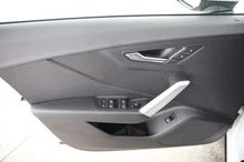 Audi Q2 35 TDI S line in GLETSCHERWEISS METALLIC