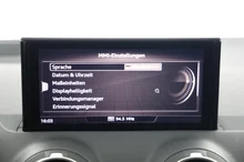 Audi Q2 35 TDI S line in GLETSCHERWEISS METALLIC