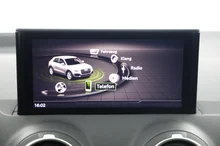 Audi Q2 35 TDI S line in GLETSCHERWEISS METALLIC