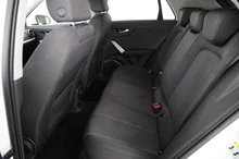 Audi Q2 35 TDI S line in GLETSCHERWEISS METALLIC