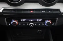 Audi Q2 35 TDI S line in GLETSCHERWEISS METALLIC