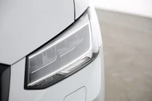 Audi Q2 35 TDI S line in GLETSCHERWEISS METALLIC