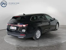 VW Passat Variant Business eTSI DSG in Grenadillschwarz Metallic