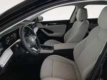 VW Passat Variant Business eTSI DSG in Grenadillschwarz Metallic