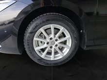 VW Passat Variant Business eTSI DSG in Grenadillschwarz Metallic